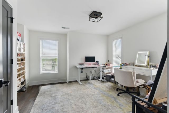 2002 Manchester Ave, Nashville, TN 37218