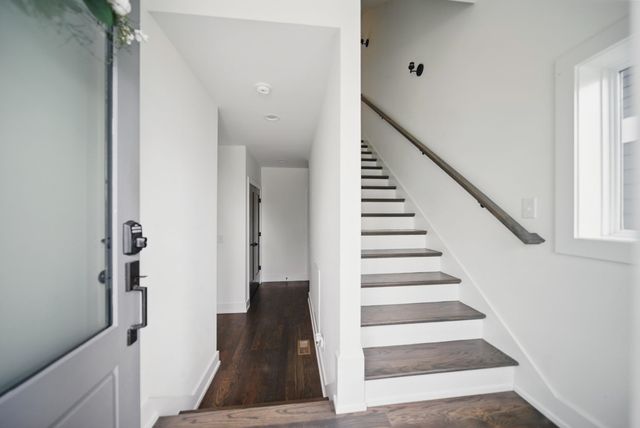 2002 Manchester Ave, Nashville, TN 37218