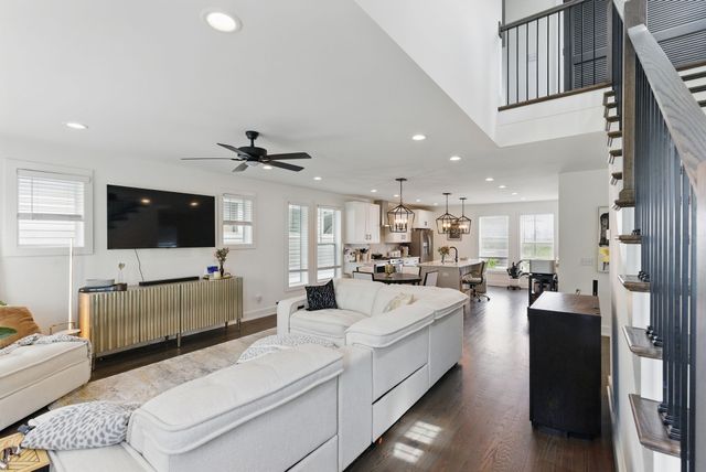 2002 Manchester Ave, Nashville, TN 37218