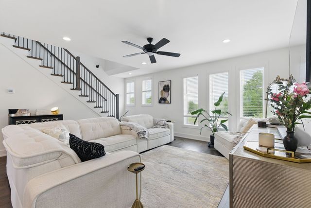 2002 Manchester Ave, Nashville, TN 37218