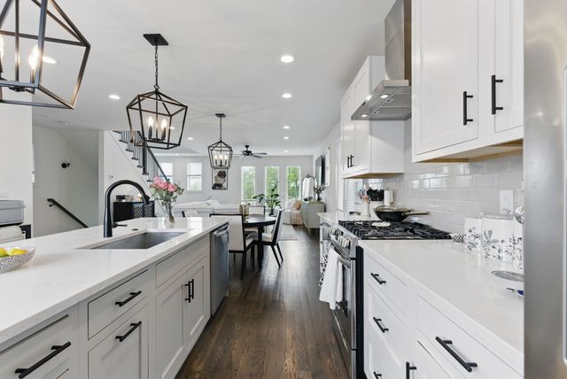 2002 Manchester Ave, Nashville, TN 37218