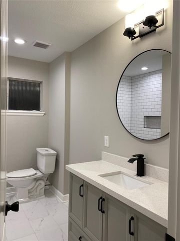 10610 Chevy Chase Drive, Houston, TX 77042