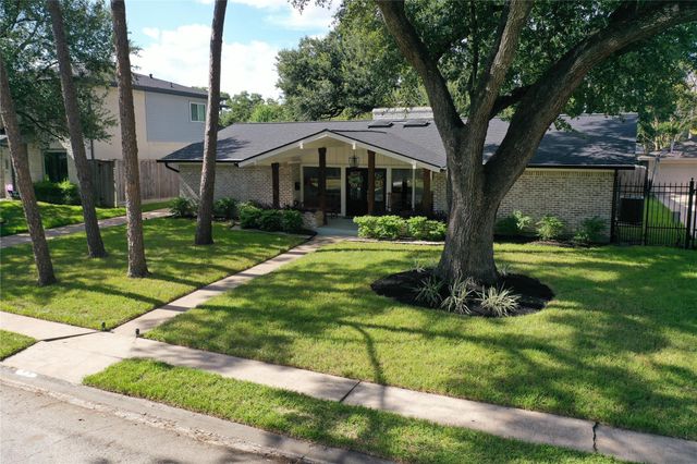 10610 Chevy Chase Drive, Houston, TX 77042