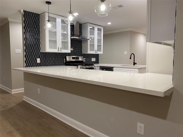 10610 Chevy Chase Drive, Houston, TX 77042