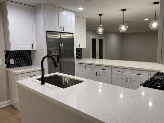 10610 Chevy Chase Drive, Houston, TX 77042