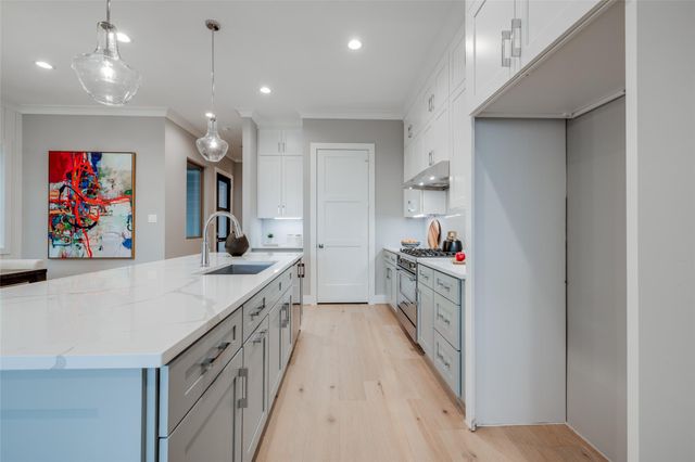 711 E 26th Street, Houston, TX 77009