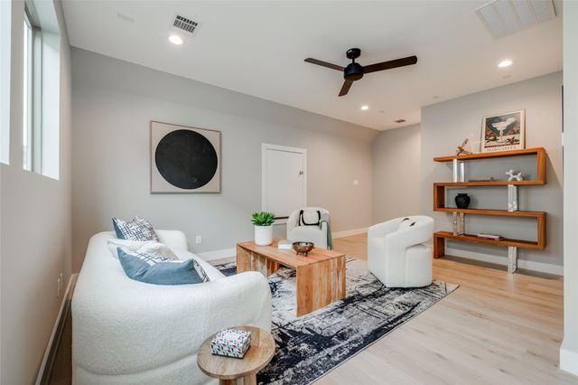 711 E 26th Street, Houston, TX 77009