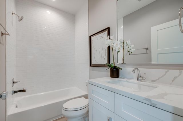 711 E 26th Street, Houston, TX 77009