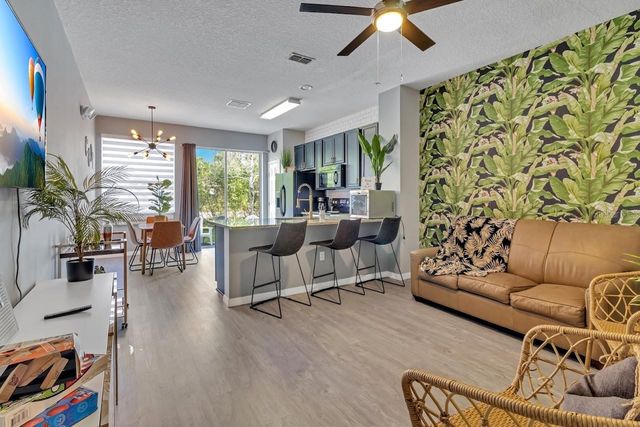 5492 PARADISE CAY CIRCLE, Kissimmee, FL 34746