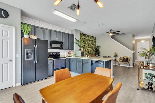 5492 PARADISE CAY CIRCLE, Kissimmee, FL 34746