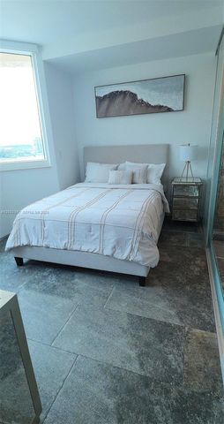 300 S Pointe Drive 908, Miami Beach, FL 33139