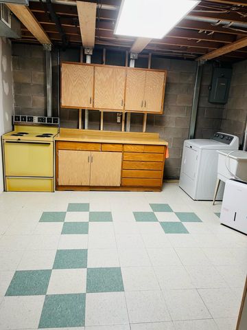 169 Mary Circle, North Mankato, MN 56003