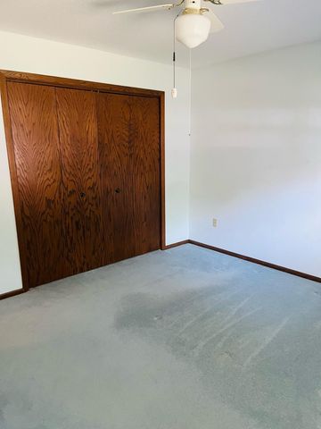 169 Mary Circle, North Mankato, MN 56003