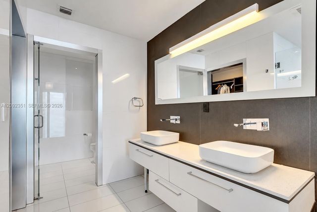 2020 N Bayshore Drive 1006, Miami, FL 33137