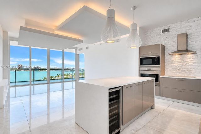 2020 N Bayshore Drive 1006, Miami, FL 33137