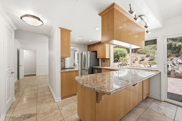 29407 Promontory Place, Agoura Hills, CA 91301