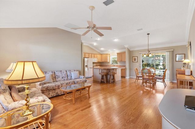 1982 SOMERSET AVENUE, The Villages, FL 32162