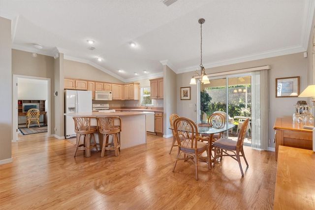 1982 SOMERSET AVENUE, The Villages, FL 32162