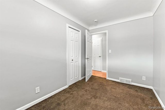 22173 Beaconsfield Avenue, Eastpointe, MI 48021
