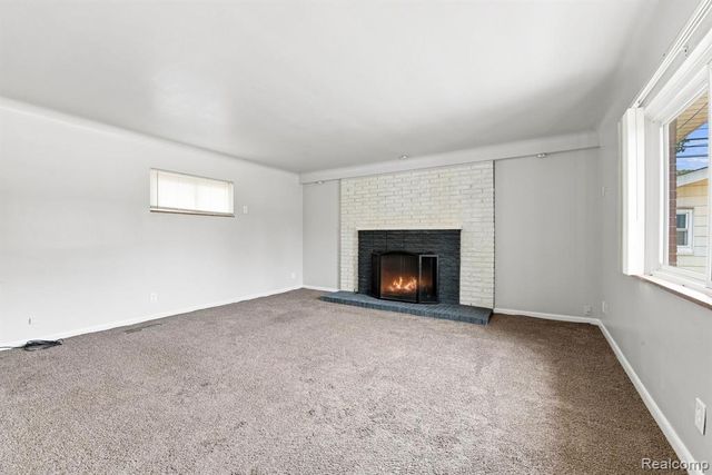 22173 Beaconsfield Avenue, Eastpointe, MI 48021