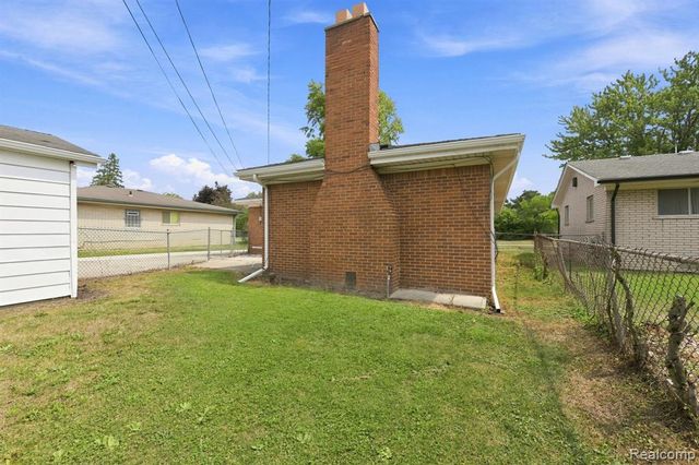 22173 Beaconsfield Avenue, Eastpointe, MI 48021