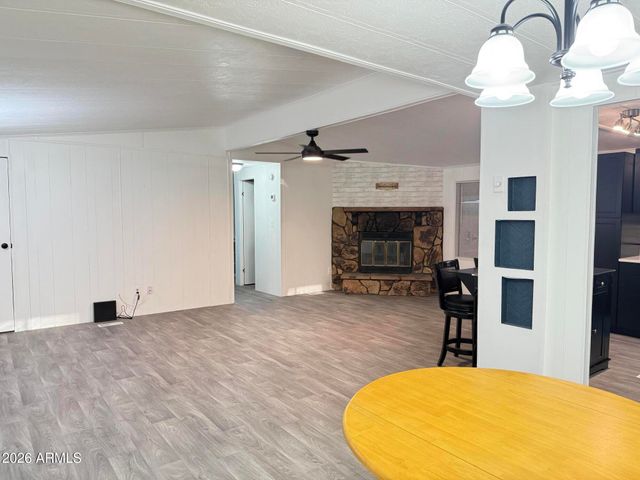 535 S ALMA SCHOOL Road 113, Mesa, AZ 85210