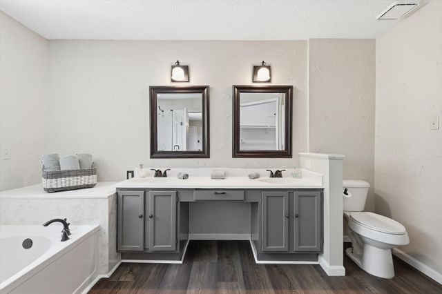 1520 Warwick Drive, Mansfield, TX 76063