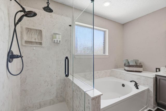 1520 Warwick Drive, Mansfield, TX 76063