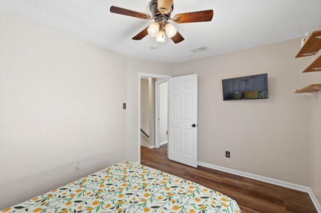 1520 Warwick Drive, Mansfield, TX 76063