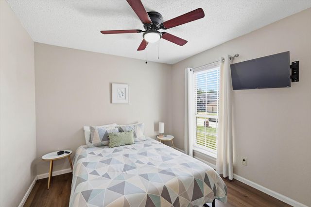 1520 Warwick Drive, Mansfield, TX 76063