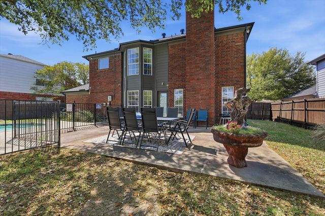 1520 Warwick Drive, Mansfield, TX 76063