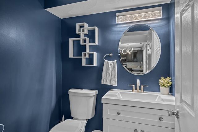 103 Juniper Ln 103, Tewksbury, MA 01876