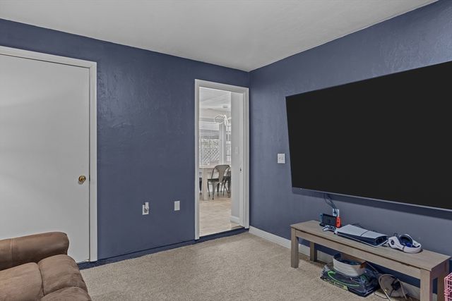 103 Juniper Ln 103, Tewksbury, MA 01876