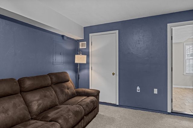 103 Juniper Ln 103, Tewksbury, MA 01876