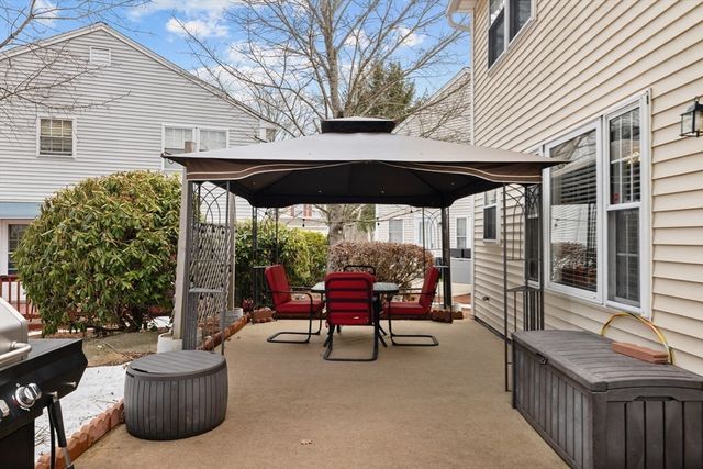 103 Juniper Ln 103, Tewksbury, MA 01876