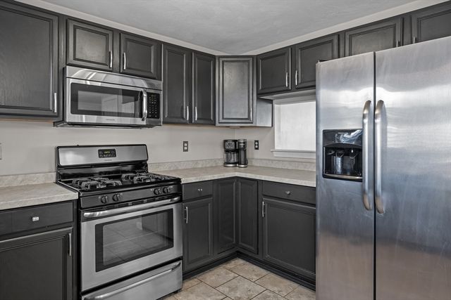 103 Juniper Ln 103, Tewksbury, MA 01876