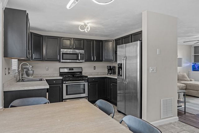 103 Juniper Ln 103, Tewksbury, MA 01876