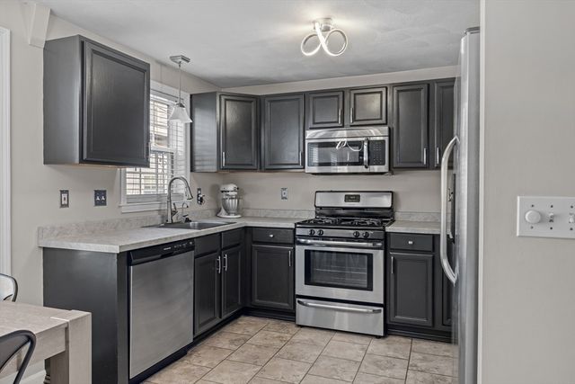 103 Juniper Ln 103, Tewksbury, MA 01876