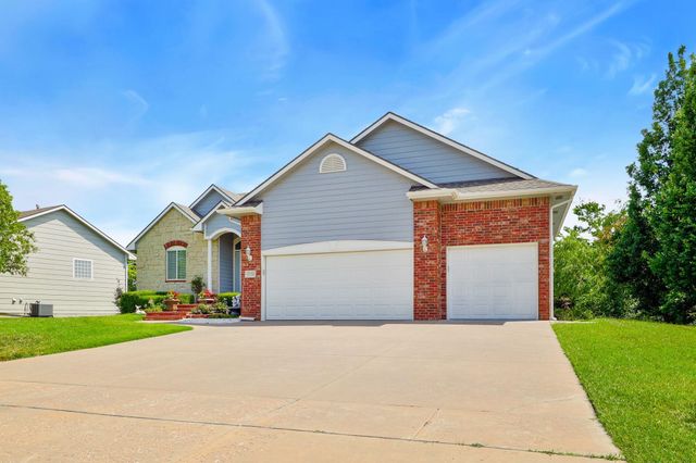 1026 N Bristol St, Wichita, KS 67206