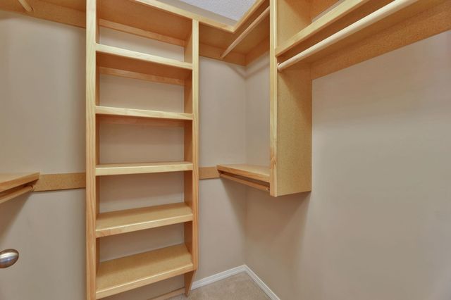 1026 N Bristol St, Wichita, KS 67206