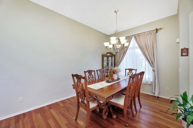 1026 N Bristol St, Wichita, KS 67206