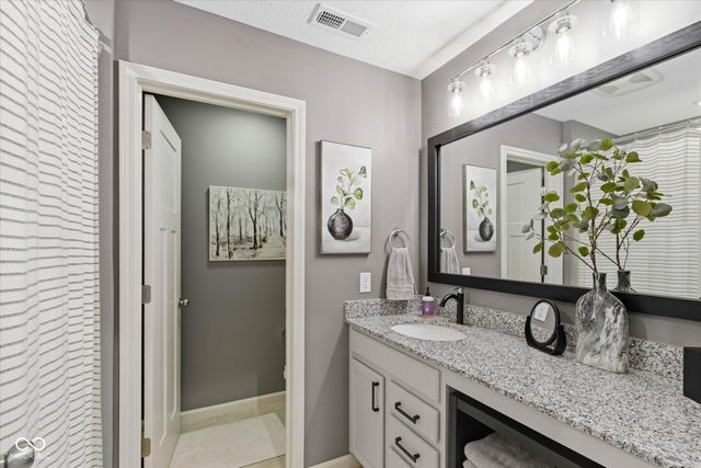 1427 Oak Lake Lane, Brownsburg, IN 46112