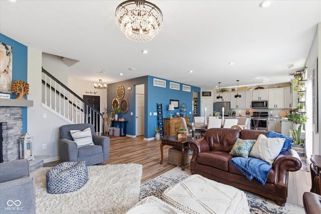 1427 Oak Lake Lane, Brownsburg, IN 46112