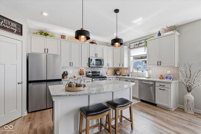 1427 Oak Lake Lane, Brownsburg, IN 46112