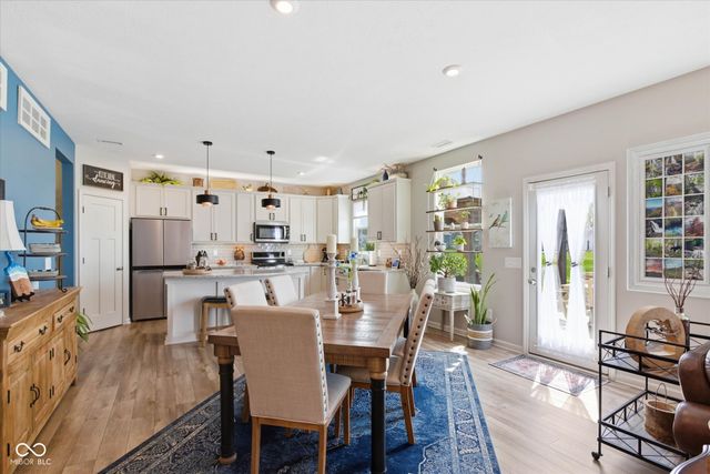 1427 Oak Lake Lane, Brownsburg, IN 46112