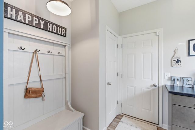 1427 Oak Lake Lane, Brownsburg, IN 46112