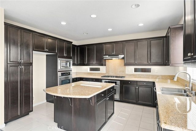 212 Summit Vista, Lake Forest, CA 92630