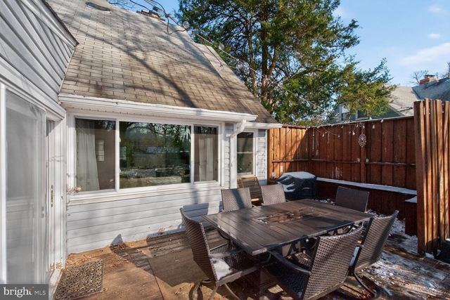 2802 DAWSON AVE, Silver Spring, MD 20902