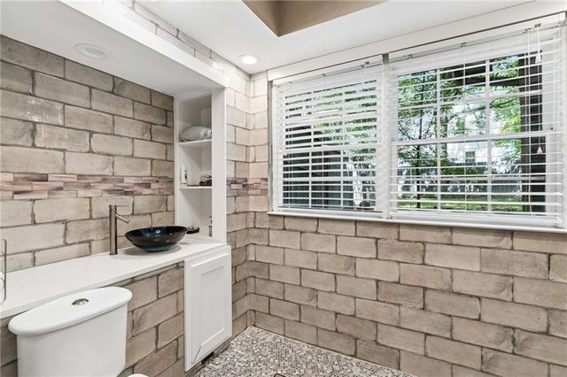 7625 Nesbit Ferry Road, Sandy Springs, GA 30350