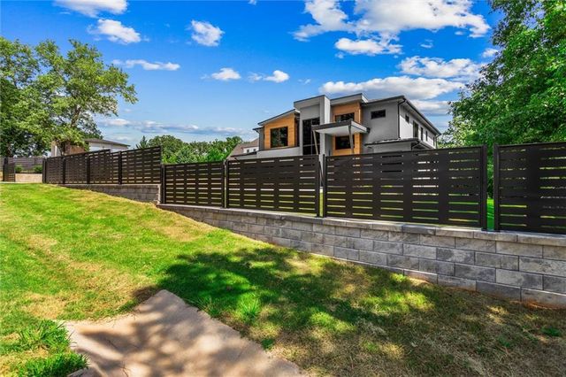 5 Whitehead Road, Buford, GA 30518